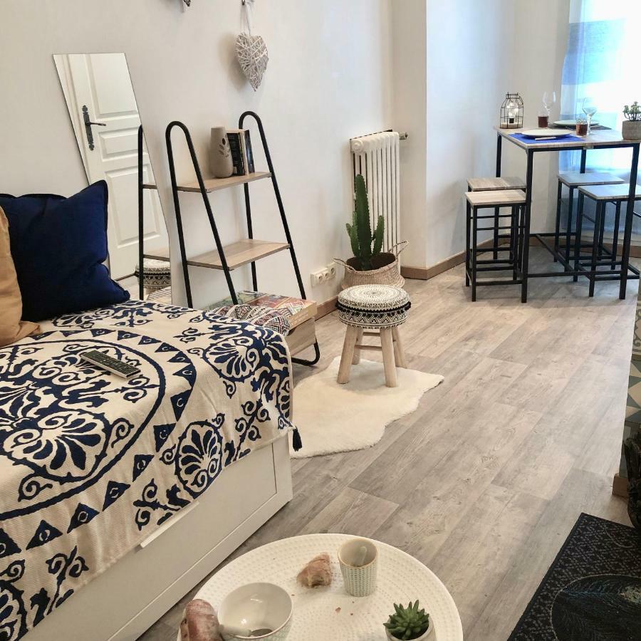 Cozy Nest Apartment